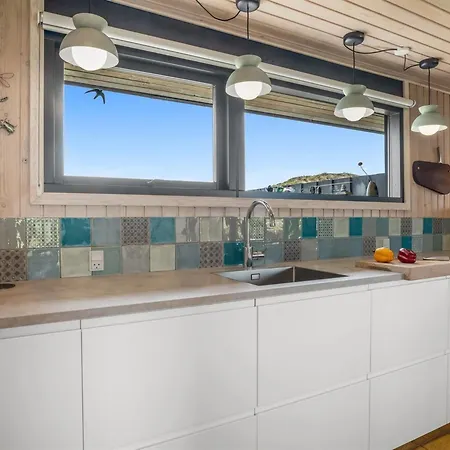 Beatrice - 350m From The Sea By Interhome *