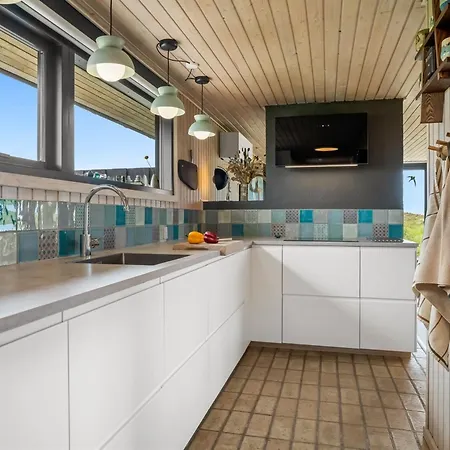 Beatrice - 350m From The Sea By Interhome *